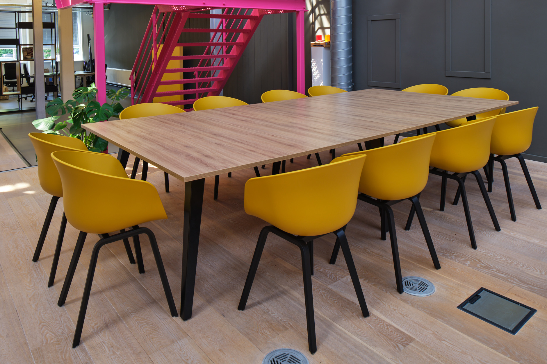 Tables de réunion