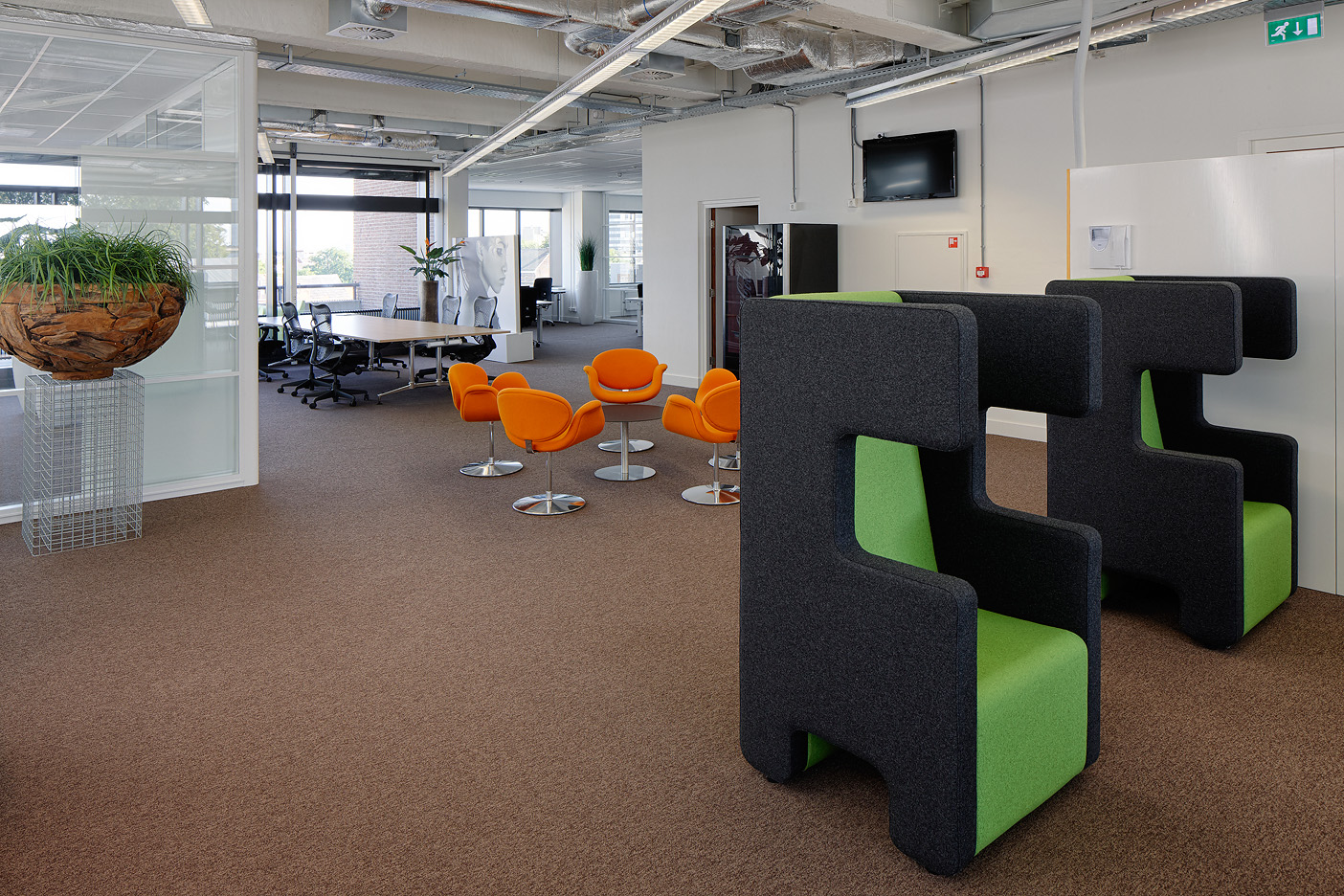 Lorsque la flexibilité est primordiale, disposer de mobilier de bureau de haute qualité est indispensable.